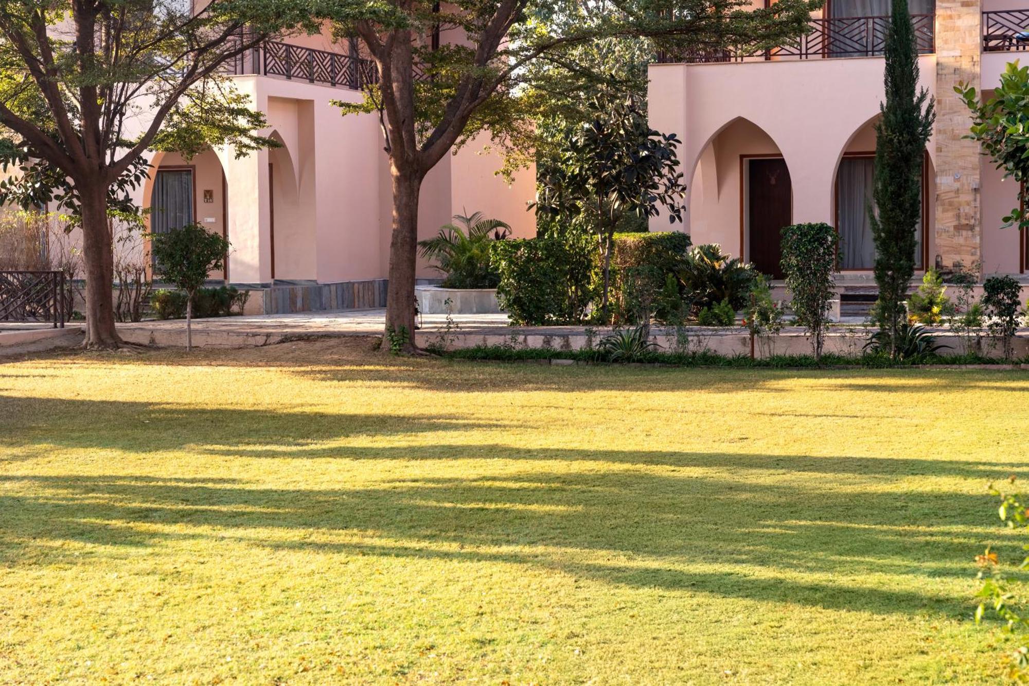 Abhyaran Resort & Spa Ranthambore Sawai Madhopur Buitenkant foto
