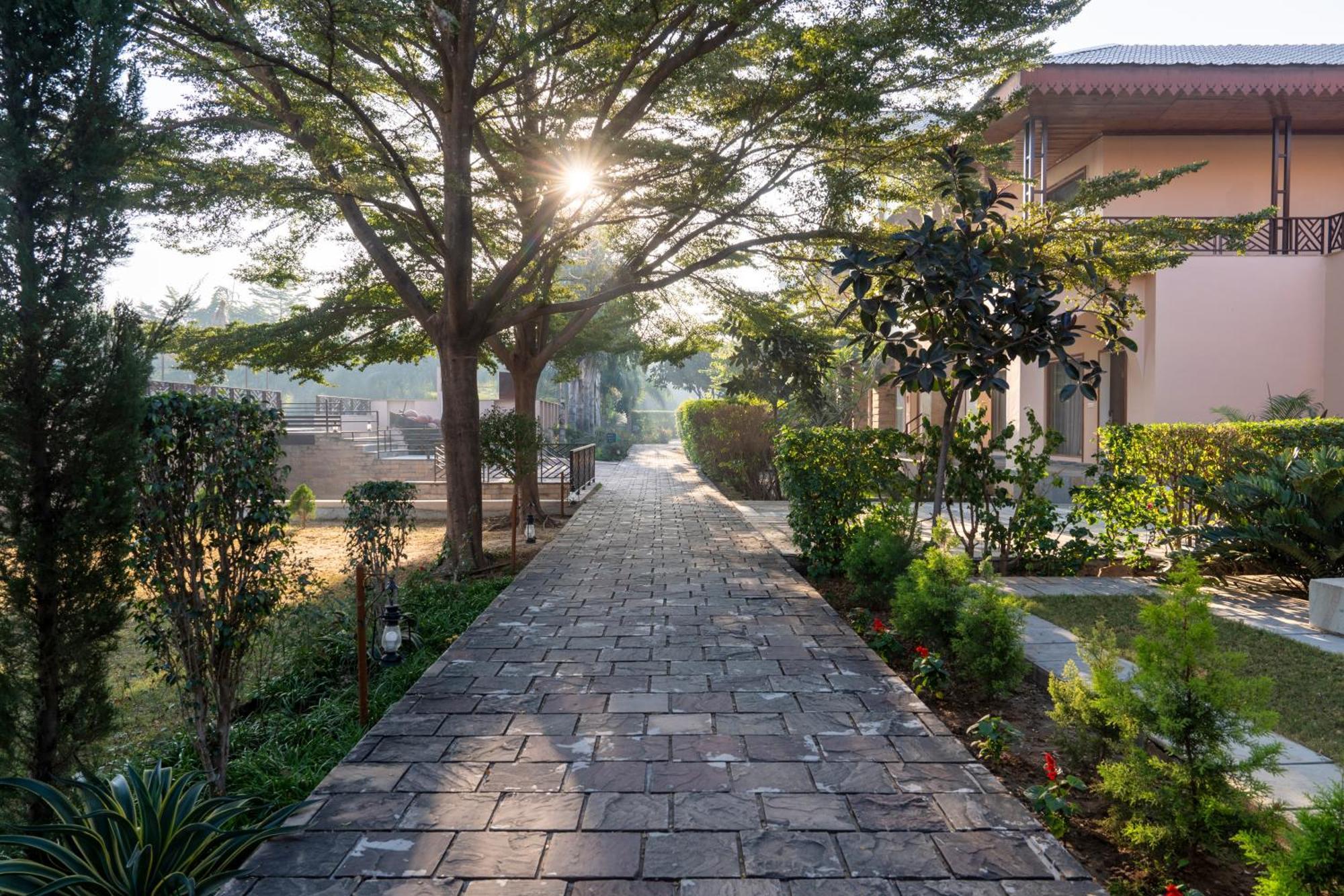 Abhyaran Resort & Spa Ranthambore Sawai Madhopur Buitenkant foto