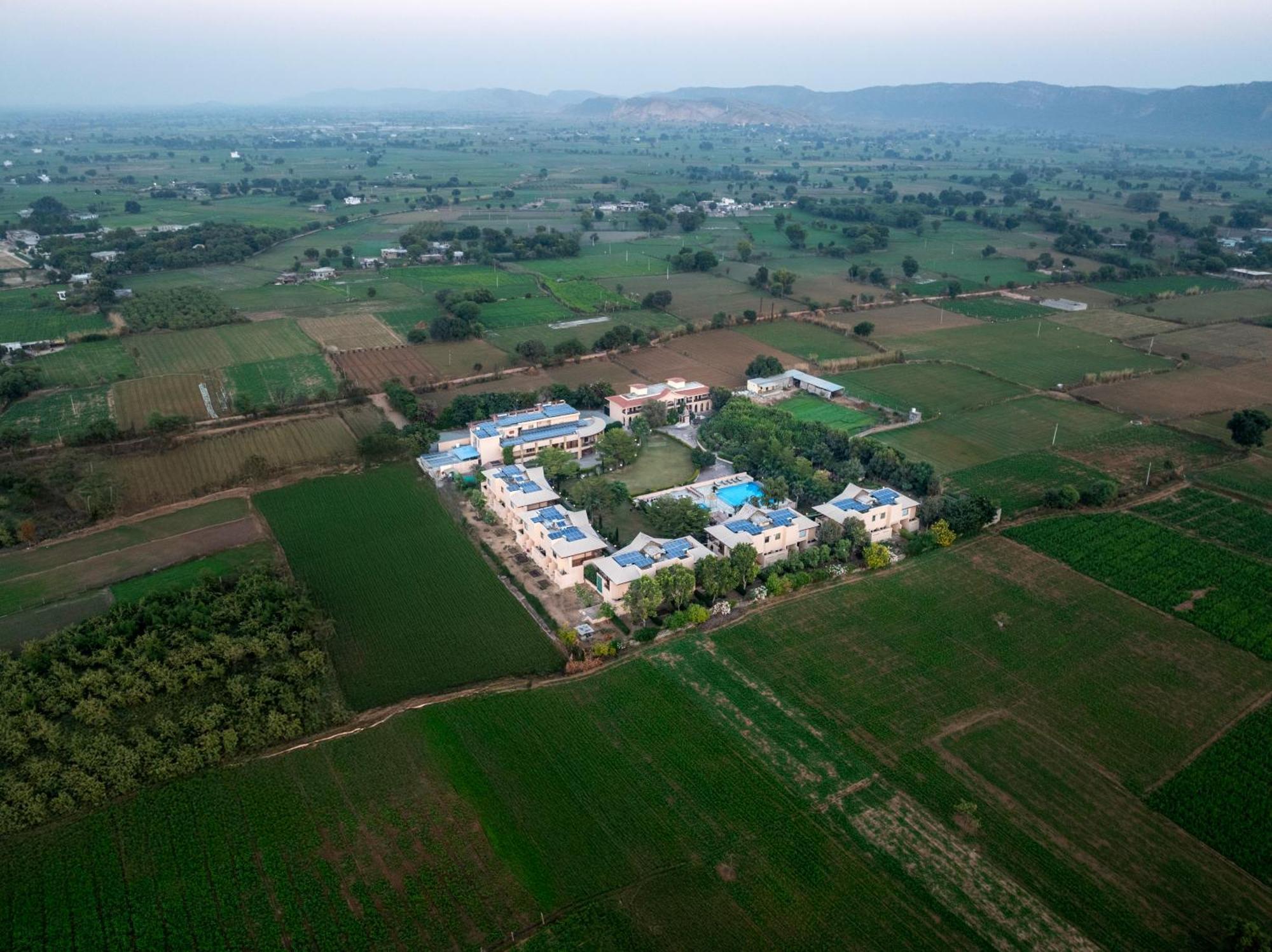 Abhyaran Resort & Spa Ranthambore Sawai Madhopur Buitenkant foto