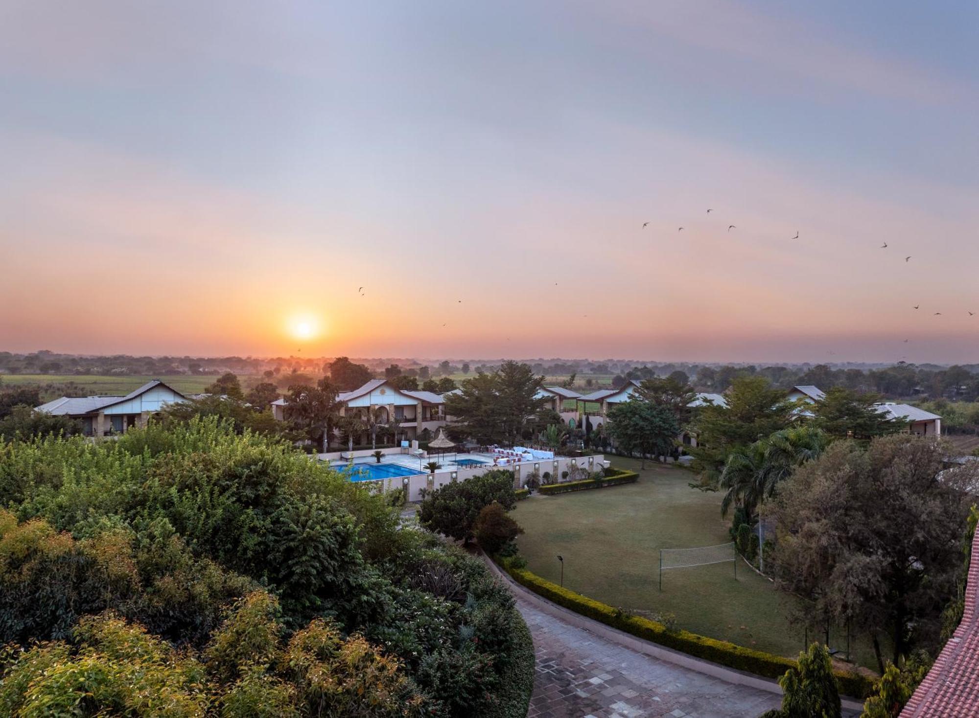 Abhyaran Resort & Spa Ranthambore Sawai Madhopur Buitenkant foto